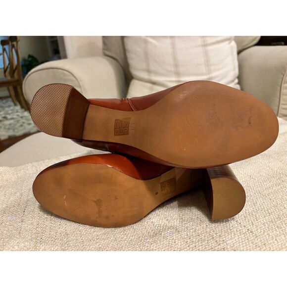 NWOT Jeffrey Campbell Prianka Zippered Heeled Bootie in Cognac - Picture 11 of 11